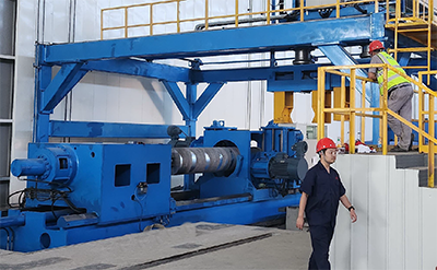 aluminum cylindrical bars peeling machine under installation